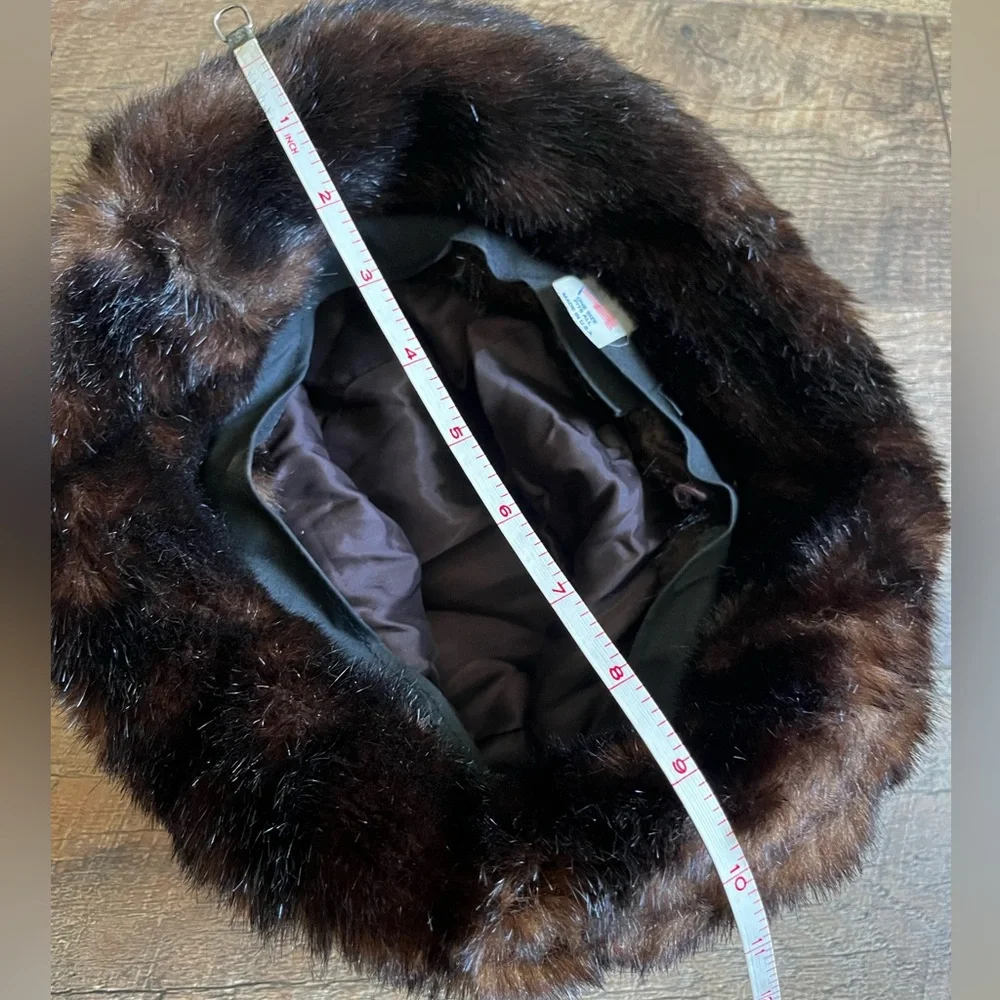 Faux‎ fur Elegant Black and brown hat